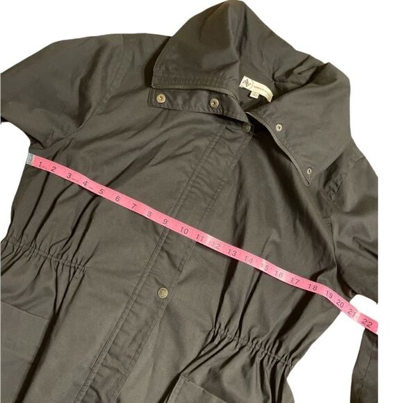 Lightweight 3/4 sleeve Adrienne Vittadini Coat - Picture 7 of 9